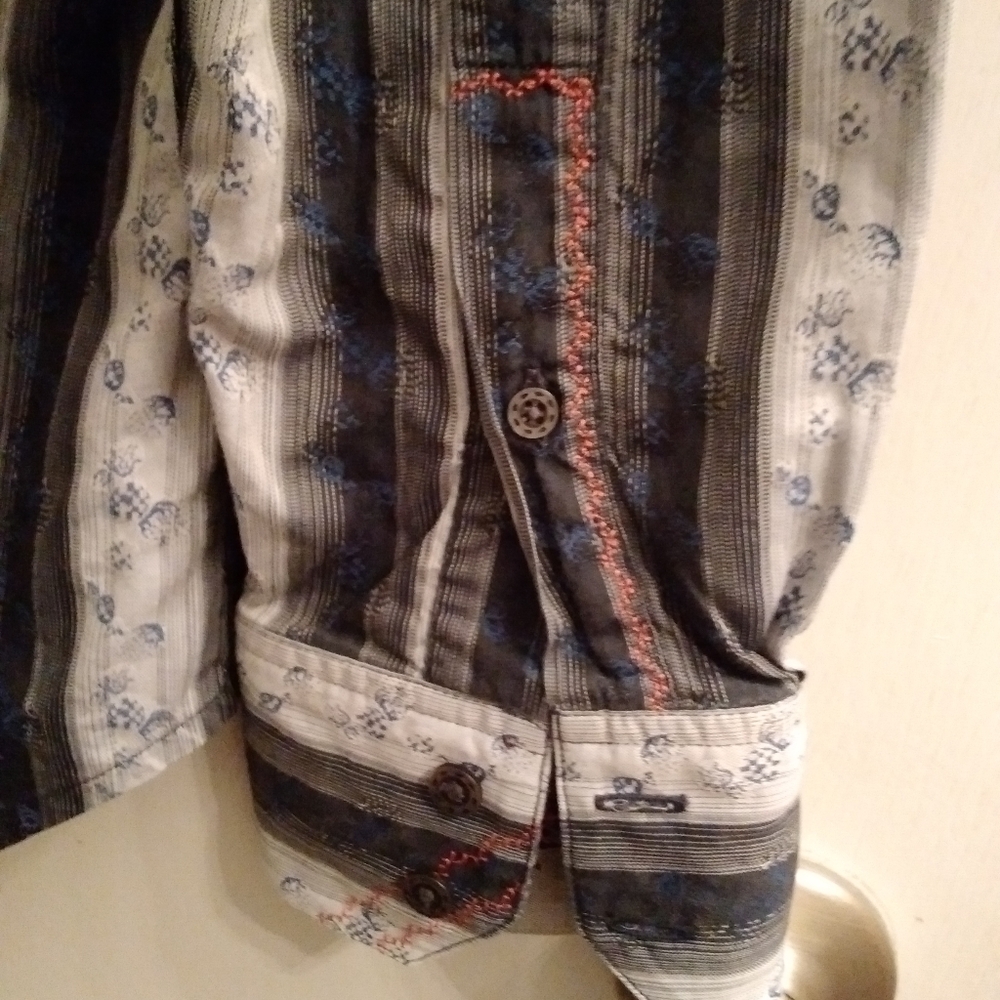 ROBert Graham L/S button up shirt Embroidered Flip cuff & sleeve placket… - Picture 7 of 16